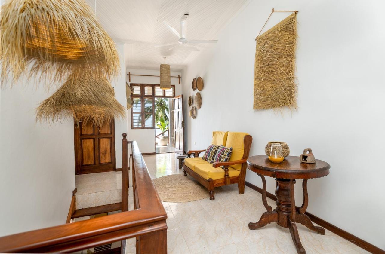 Kima Serviced Beach House & Suites 브웨주 외부 사진
