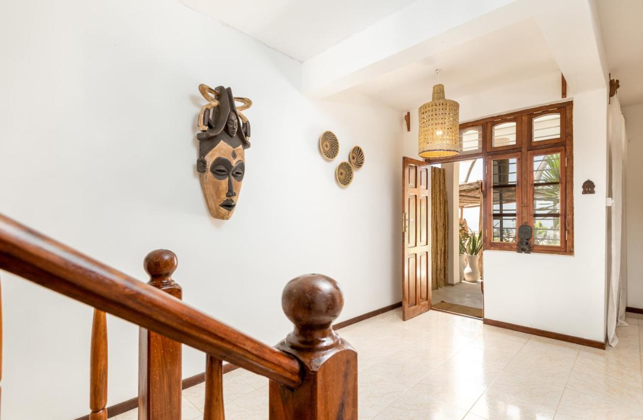 Kima Serviced Beach House & Suites 브웨주 외부 사진