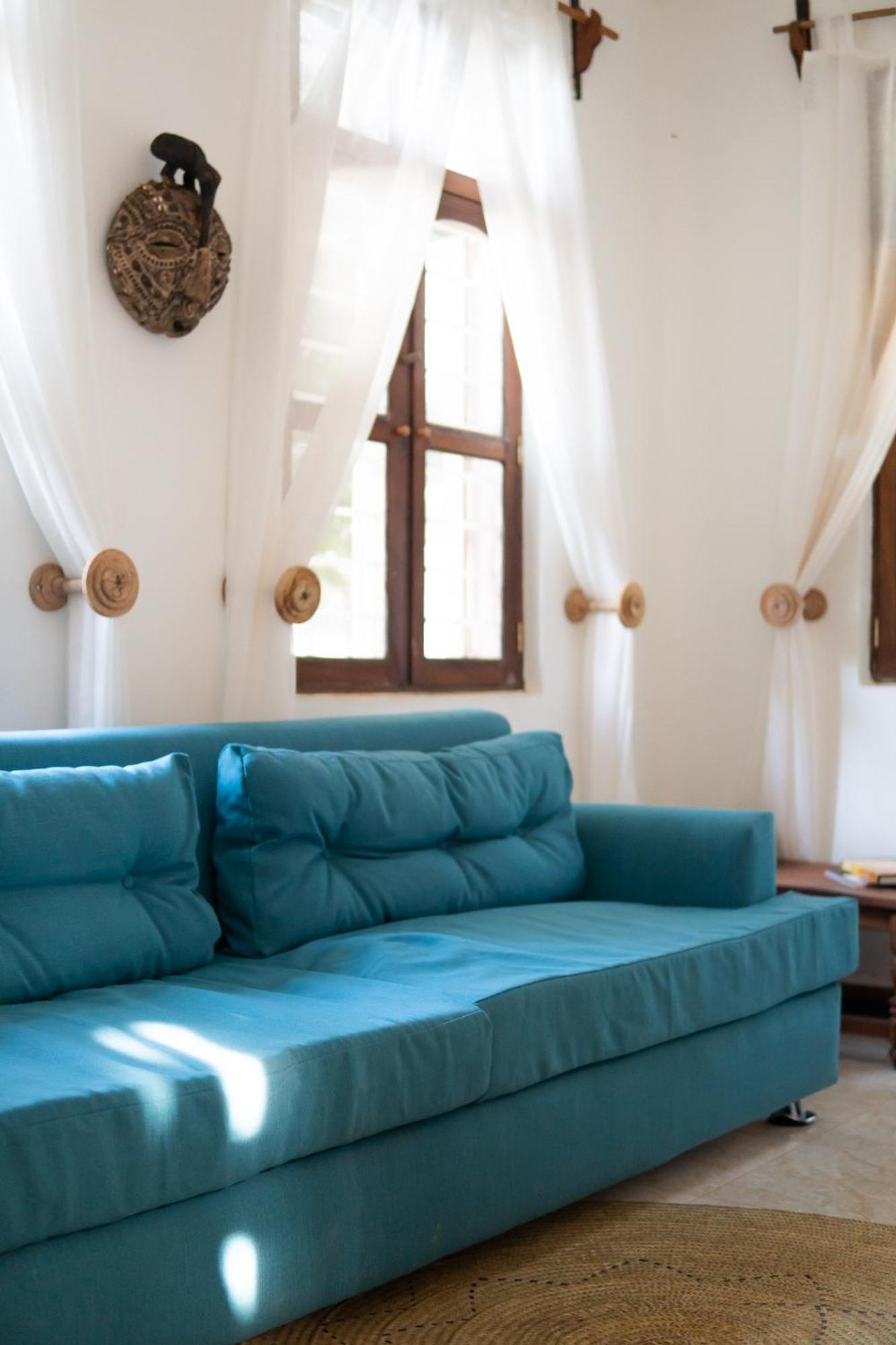 Kima Serviced Beach House & Suites 브웨주 외부 사진